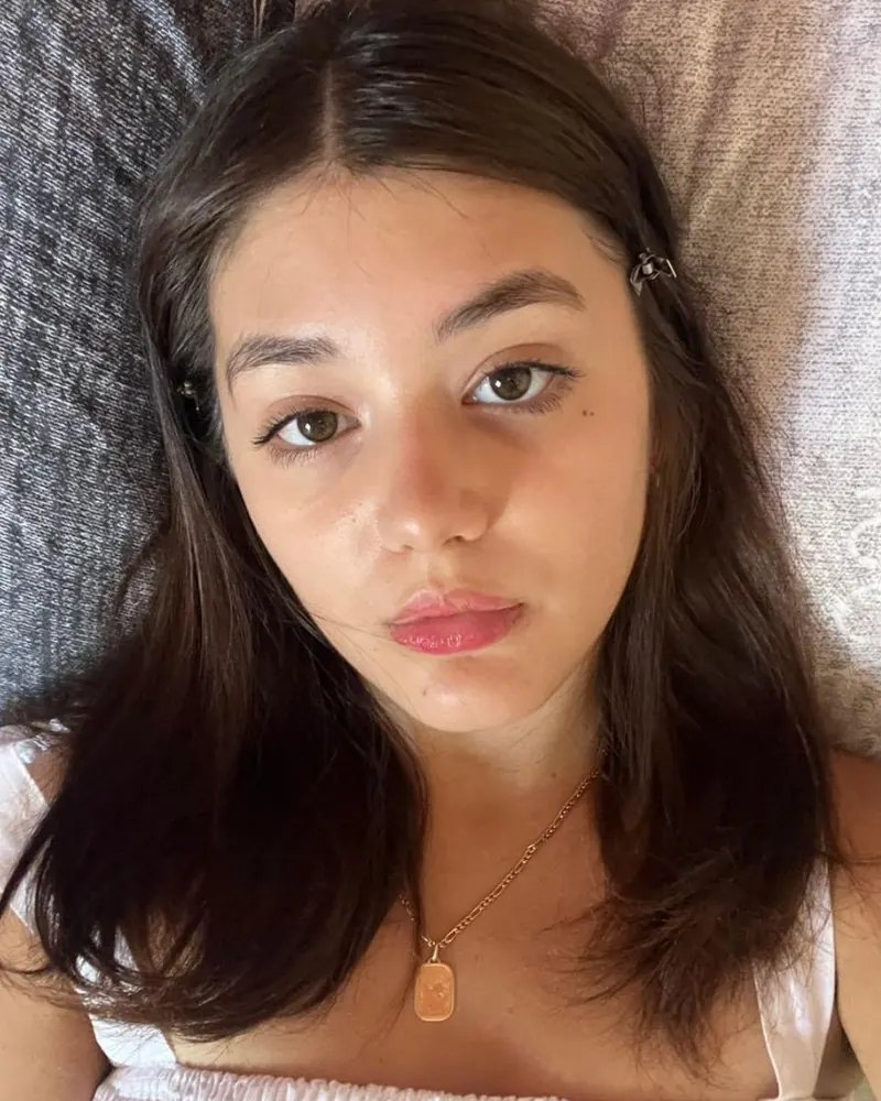 Antes: selfie original de una Clienta Fundadora